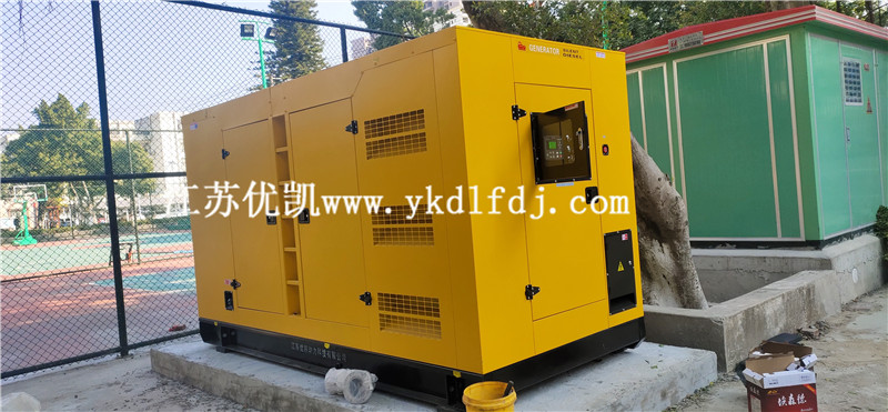 2021年1月18日，200KW玉柴發電機組靜音型交付廣西防城港某單位使用
