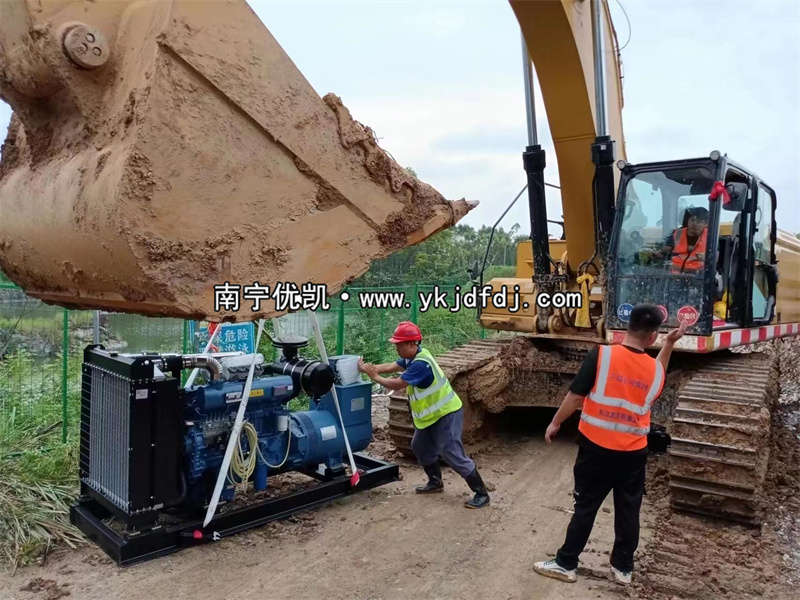 2023年8月10日，150kw濰坊雷納發電機組欽州項目到貨現場